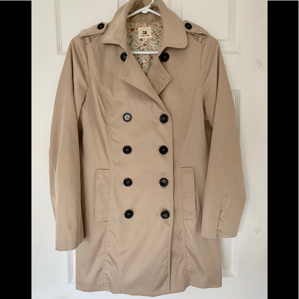Cotton Candy trench coat beige cream small button